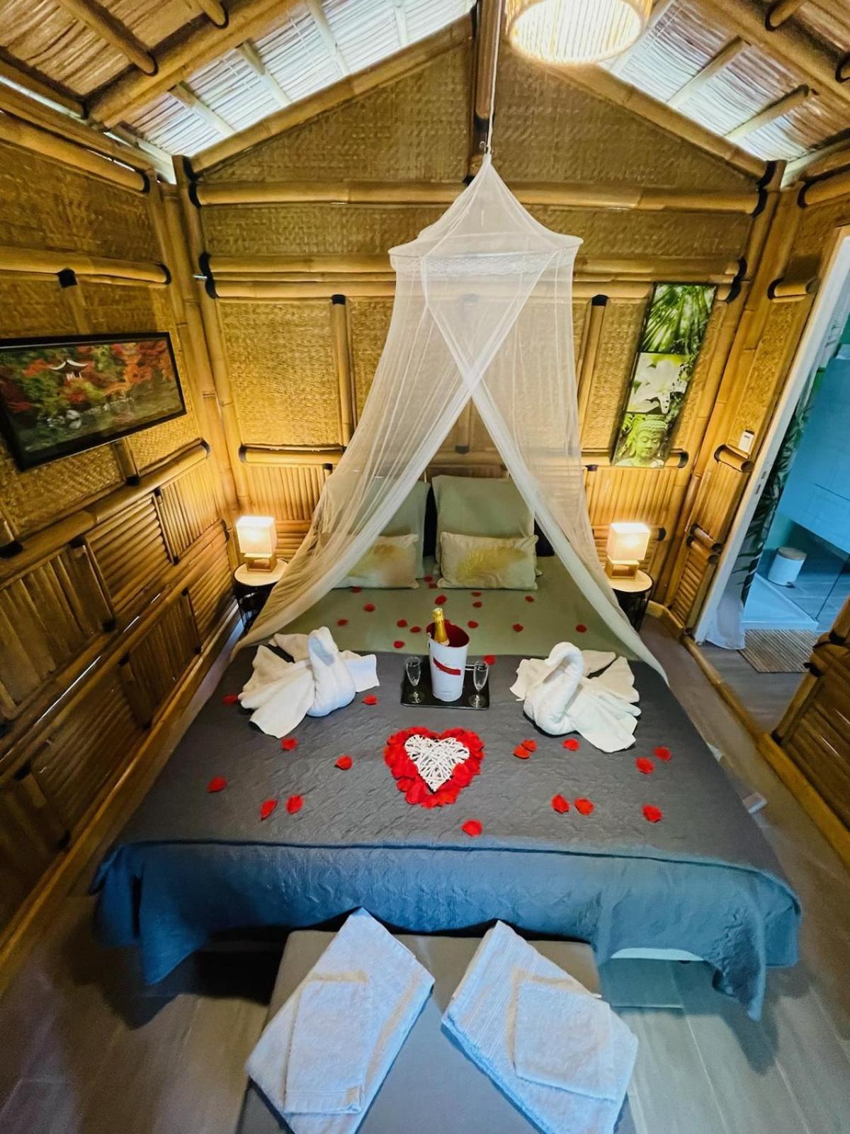 Suite Bambou Bien-Etre A Bali - Le Soleil Des Cevennes Saint-Jean-du-Gard Eksteriør bilde